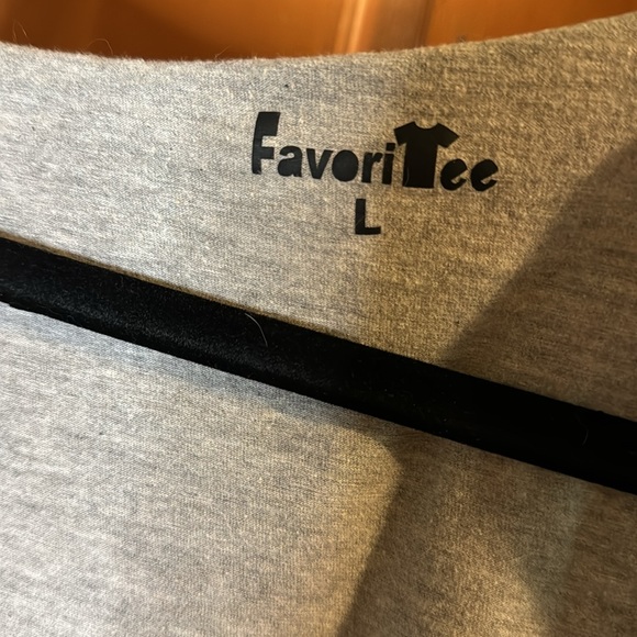 “I JUST WANT TO DRINK WINE & PET MY CAT” by FavoriTee slouch tee-large - Picture 4 of 4